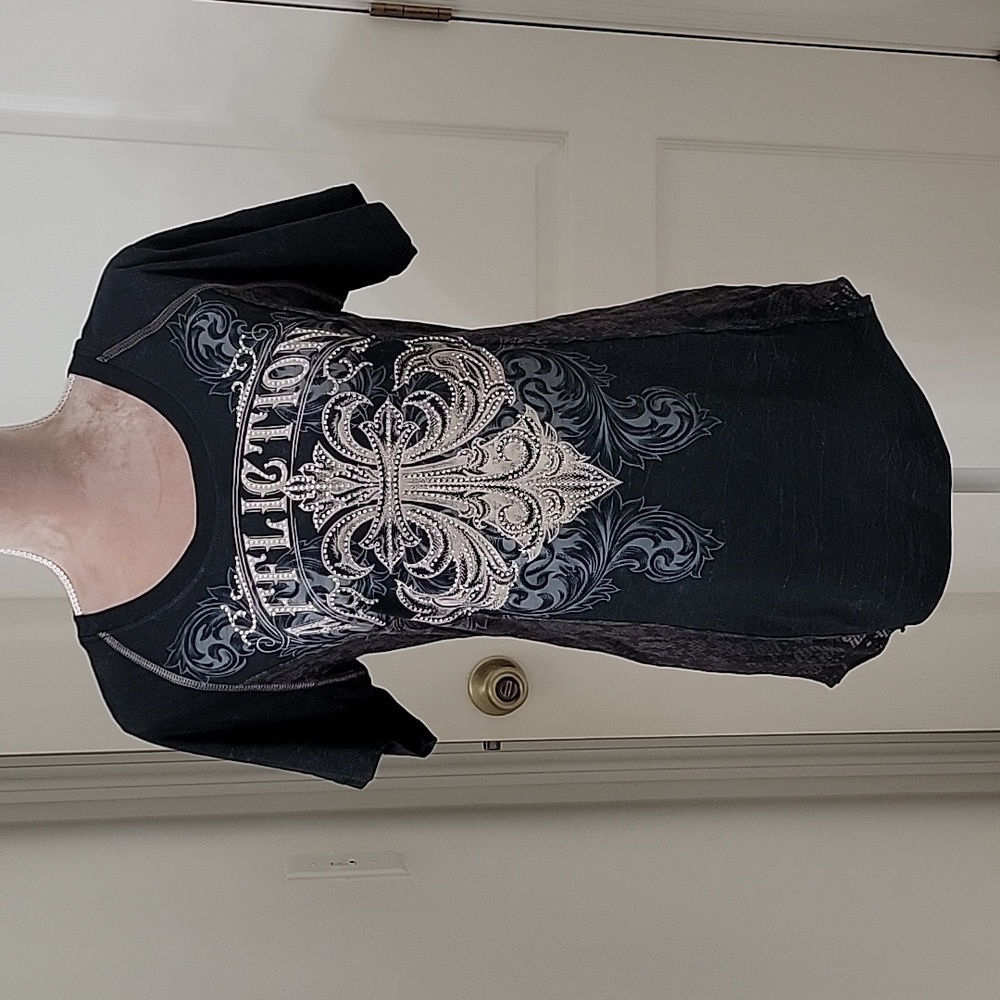 Affliction, Size Unknown, Black Round Neck Tee.  Used Condition